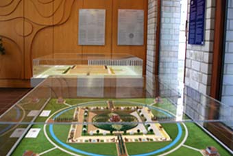 Architekturmodell im Foyer des Bildungshauses St. Bernhard in Rastatt